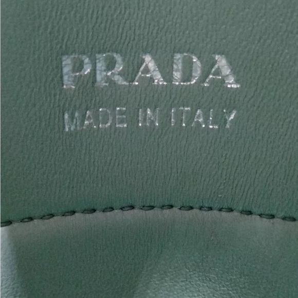 Gorgeous Authentic PRADA Saffiano Cuir Double Leather Tote Bag in Pink - Picture 8 of 12